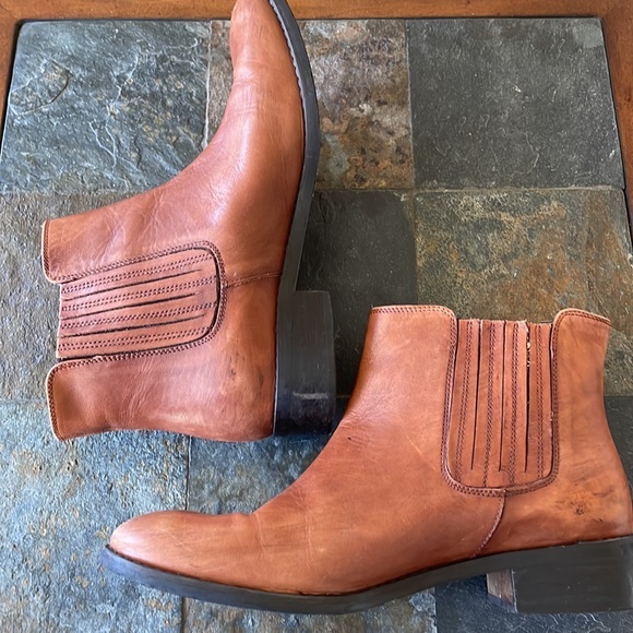 Bella-Vita brown leather ankle boots - Picture 6 of 11